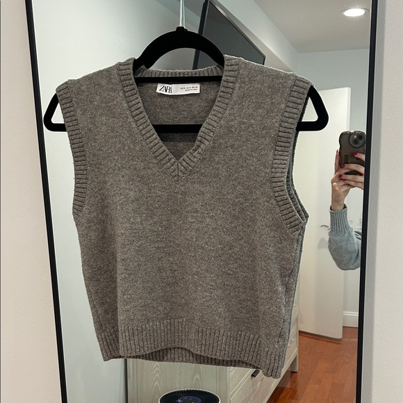 Zara Tops - Zara Charcoal Knit V-Neck Vest